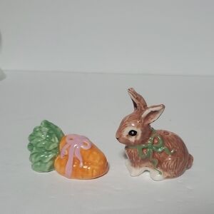 Ceramic Brown Bunny and Orange Carrot Salt & Pepper Set